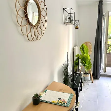 Studio Avec Terrasse - Proche Paris - Parking Disponible ! Evry-Gregy-sur-Yerre