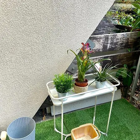 Studio Avec Terrasse - Proche Paris - Parking Disponible ! Daire